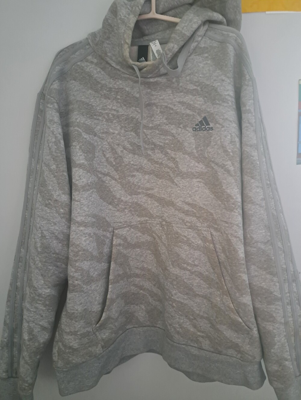 adidas Light Gray Camo Hoodie Like New XL